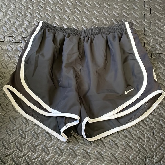 Nike Running Shorts - Picture 1 of 2